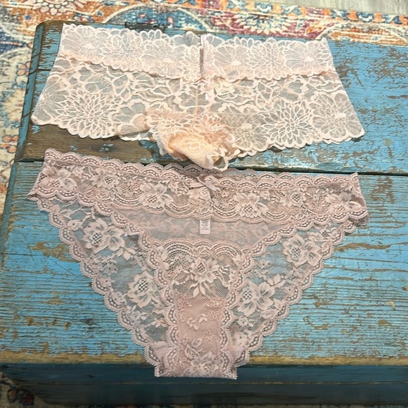 Victoria Secret and Pink New Lace Panties 2 pair 1 large 1 x-large - Picture 1 of 5